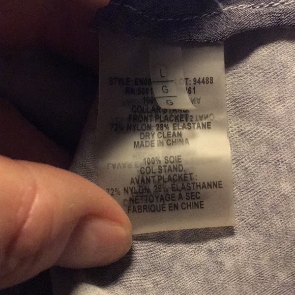 Elie Tahari Women's Anora Ombre Silk L/S button - Picture 3 of 3